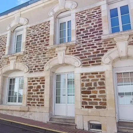 Belle Maison D'armateur Sablais - 6 Pers Holiday home Les Sables-d'Olonne
